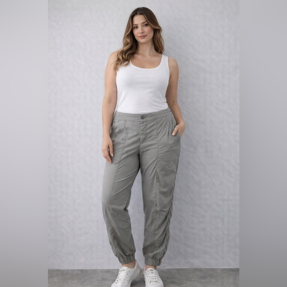 Athleta Light Gray Women's Trousers